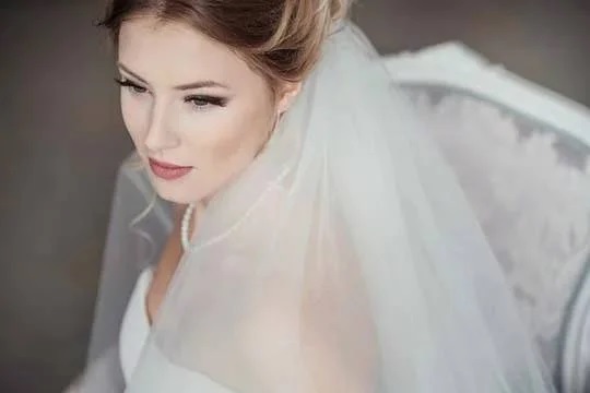 Особенности причесок невесты с фатой